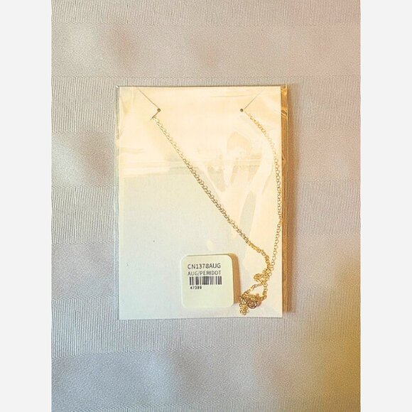 August Birthstone Necklace – Dainty Peridot Pendant - Picture 3 of 7